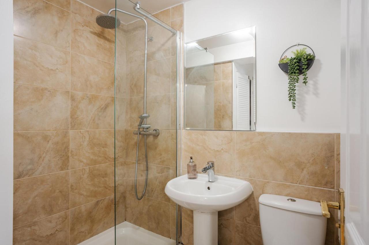 Cefas Apartments Manchester - Free Parking - City Centre Bagian luar foto